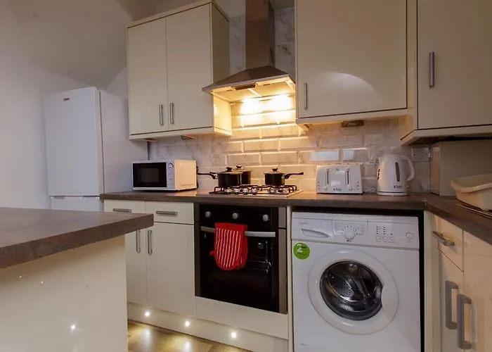 Shaftesbury * לידס