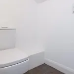 Shaftesbury Apartment *